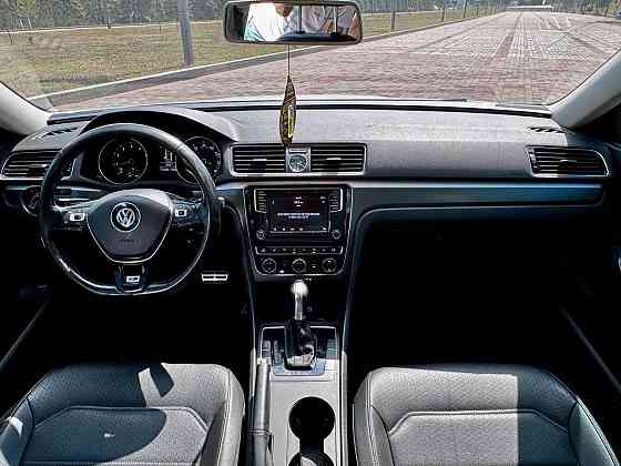 Volkswagen Passat 1.8 AT Донецк