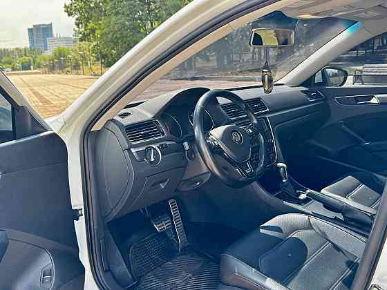 Volkswagen Passat 1.8 AT Донецк