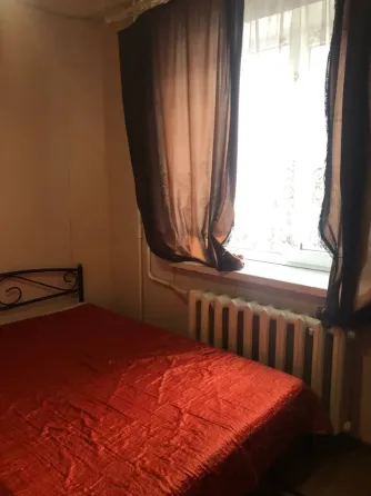 Продам 2-х ком.кв Текстильщик. ул. Петровского. Рядом рынок. Донецк