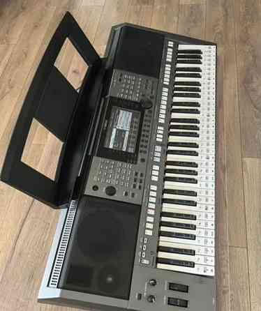 YAMAHA psr S 770 Снежное