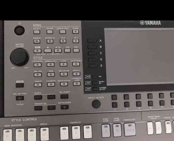 YAMAHA psr S 770 Снежное
