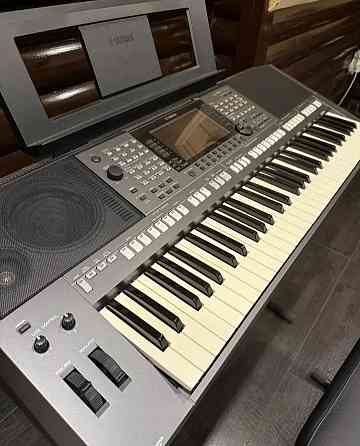 YAMAHA psr S 770 Снежное