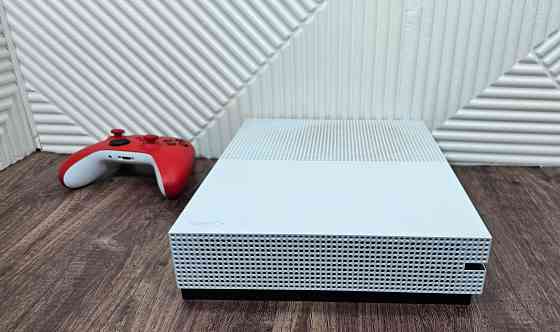 Игровая Приставка Microsoft Xbox One S 512 GB Донецк