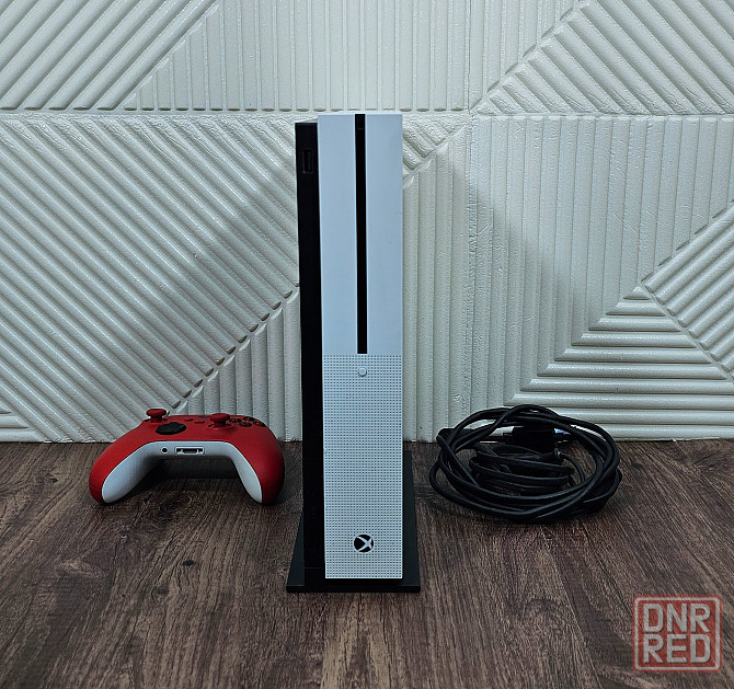 Игровая Приставка Microsoft Xbox One S 512 GB Донецк - изображение 1