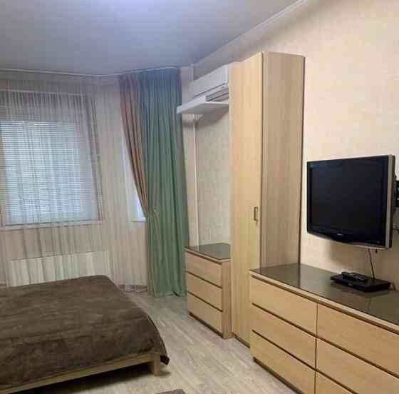 Сдаю однокомнатную квартиру 42.0 м² этаж 6/9 город Донецк, Киевский район, улица Батищева Донецк