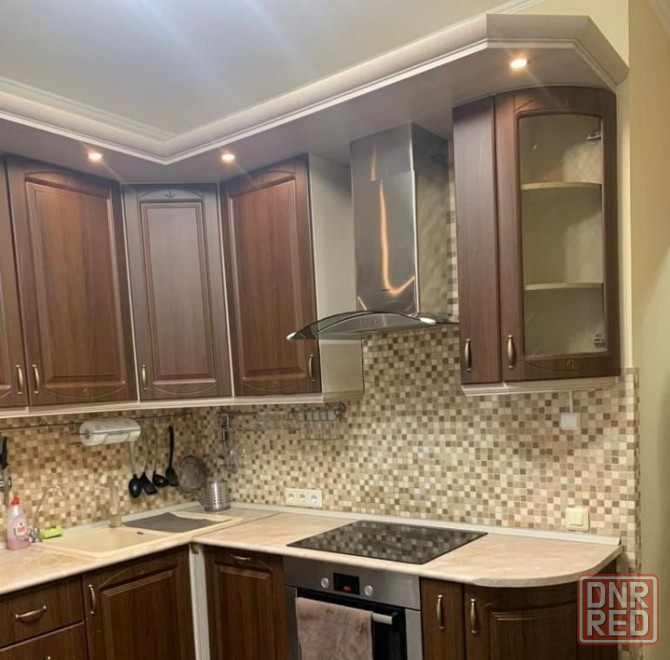 Сдаю однокомнатную квартиру 42.0 м² этаж 6/9 город Донецк, Киевский район, улица Батищева Донецк - изображение 1