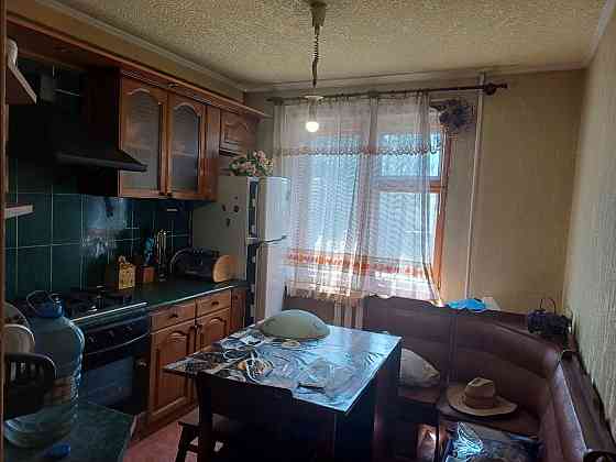 Продам трёхкомнатную квартиру около Калининского рынка Донецк