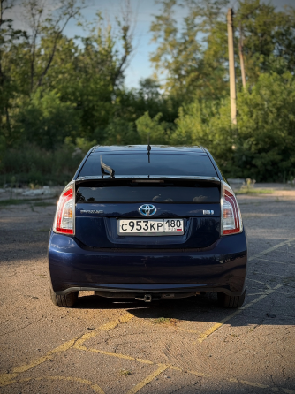 Продам Toyota Prius Донецк