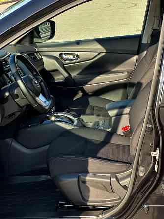 Шикарный Nissan X-Trail Донецк