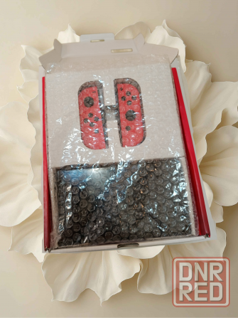 Nintendo Switch OLED Mario Red Edition + 8 игр! Отличное состояние Макеевка - изображение 5