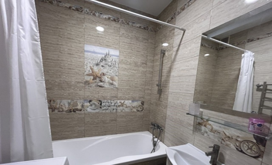 Сдается: Двухкомнатная квартира . Район: Буденновский Донецк