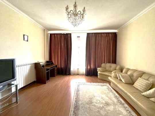 Сдаётся двухкомнатная квартира , Ленинский район Донецк