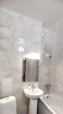 Сдается: Однокомнатная квартира . Район: Калининский Донецк