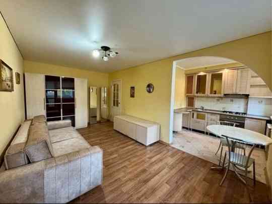 Сдается однокомнатная квартира . Район: Кировский Донецк