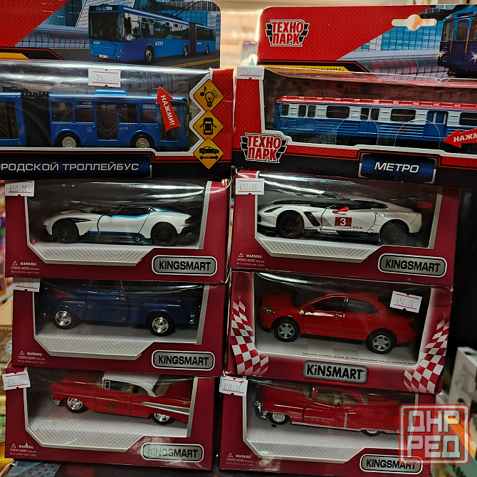 Машинки металлические Кинсмарт Kinsmart Велли Донецк - изображение 6