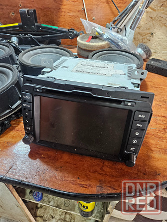 Продам автомагнитолу с колонками Макеевка - изображение 1