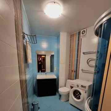 Сдаю двухкомнатную квартиру 62.0 м² этаж 6/9 город Донецк, Ленинский район, улица Куйбышева Донецк