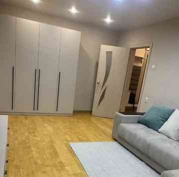 Сдаю двухкомнатную квартиру 51.0 м² этаж 6/10 город Донецк, Буденновский район Донецк