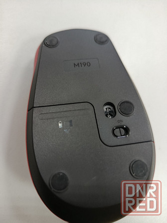 Мышь беспроводная Logitech M190, черный/красная Донецк - изображение 2