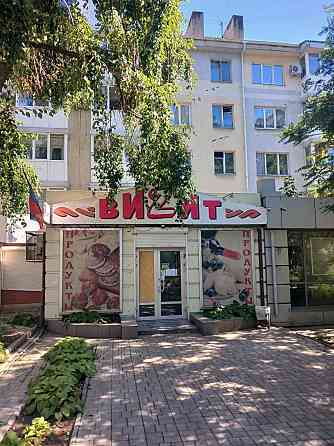 Торговое помещение, 103 кв.м., 14 000 000 Первый этаж 5 этажного кирпичного дома. Донецк
