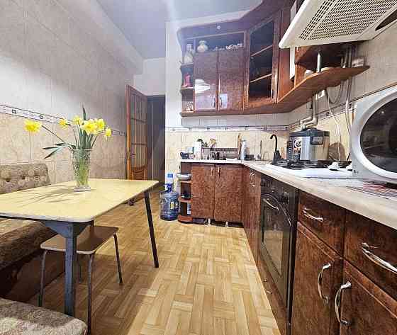 Продаётся 3-х комн. кв-ра г.Мариуполь, 25-й квартал Мариуполь