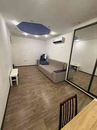 Продам 1км квартиру студию. Донецк