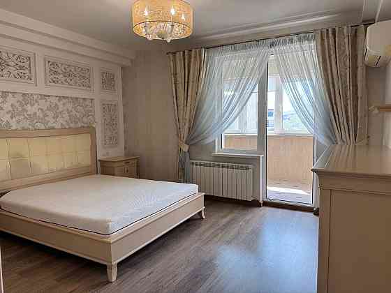 3-х комнатная квартира класса-люкс с видом на море Мариуполь