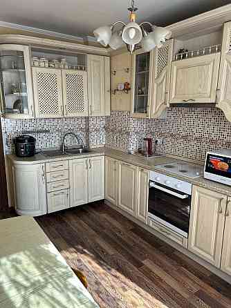 Продам 5 комнатную квартиру в. Ариуроле Мариуполь