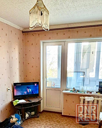 Продаётся 1 к квартира в Ильичевском районе, мкр Курчатова Мариуполь - изображение 1