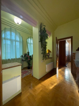 Продажа 3х этажного особняка в Центре Донецка Донецк