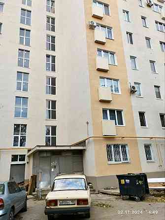Продается 1 к гостинка со всеми удобствами в Центральном р-не, 17мкр Мариуполь