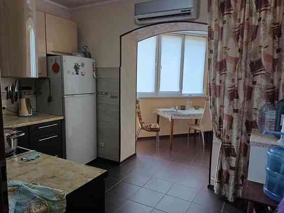 Продам 3- х комнатную квартиру в Будённовском районе ( м-н Цветочный) Донецк