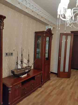 Продам 2-х в центре(сталинка) с автономным отоплением. Макеевка