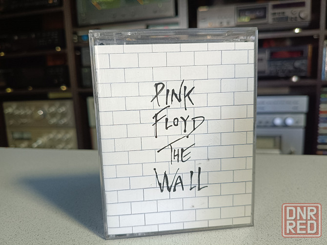 Аудиокассеты бокс 2 шт. Pink Floyd -The Wall. Донецк - изображение 1