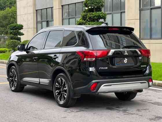 Mitsubishi Outlander 2021 2.0 Донецк