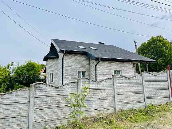 Продам 2-х этажный дом Макеевка