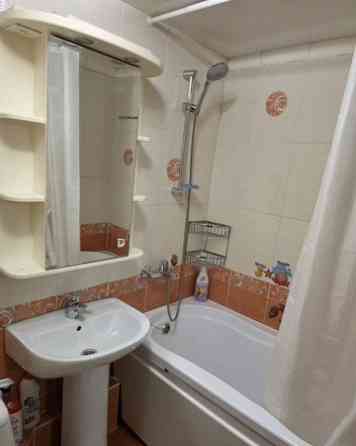 Сдаю двухкомнатную квартиру 56.0 м² этаж 4/5 город Донецк, Ворошиловский район Донецк