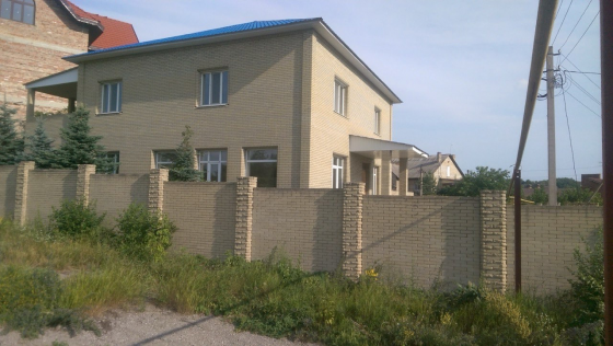 Продам дом площадью 407,7кв.м в коттеджном поселке в Киевском р-не г. Донецка возле донецк-Сити Донецк