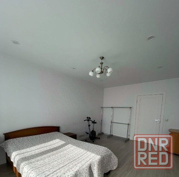Сдаю двухкомнатную квартиру 61.0 м² этаж 8/10 город Донецк, Ворошиловский район Донецк - изображение 2