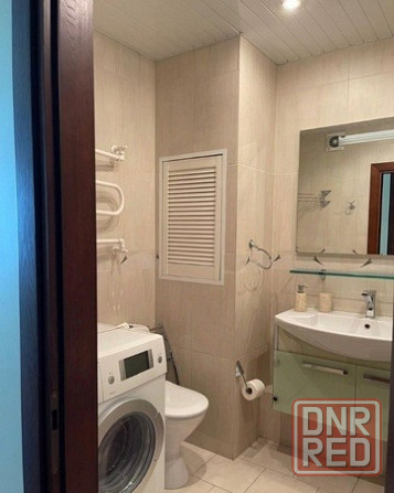 Сдаю двухкомнатную квартиру 64.0 м² этаж 5/9, город Донецк, Ворошиловский район Донецк - изображение 3