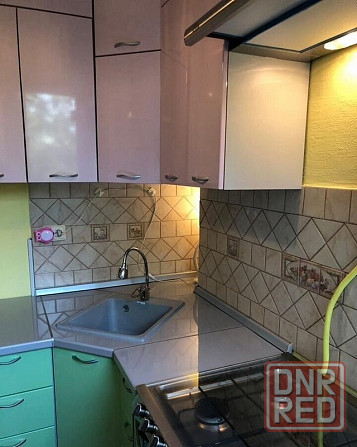 Сдаю однокомнатную квартиру 35.0 м² этаж 4/9 город Донецк, Калининский район Донецк - изображение 1