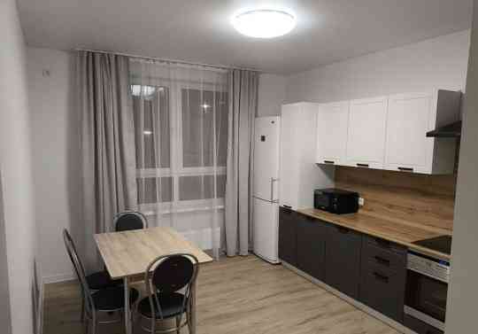 Сдаю двухкомнатную квартиру 62.0 м² этаж 2/9 город Донецк, Кировский район Донецк