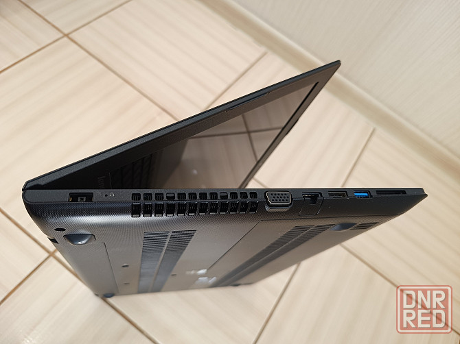 Lenovo Ideapad 300-15ISK/Intel Core i5-6200U/8Гб DDR3/SSD- 256 Гб/AMD Radeon R5 M430/ 18 999 Донецк - изображение 4