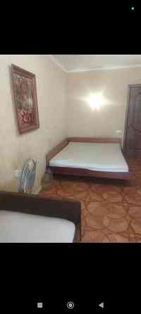 сдам 1 к.кв. ленинский р. радуга ул. берви 25000 р. Донецк