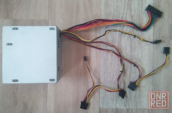 Delux 400W Блок питания для пк - под пломбой, не вскрывался - Возможен обмен на 35шт нерабочей озу Донецк - изображение 4