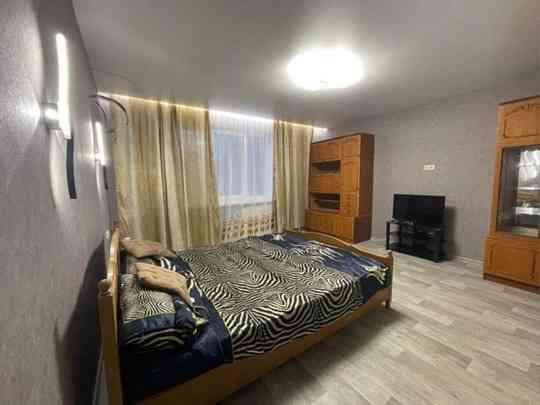 Сдается: Двухкомнатная квартира Этаж: 3/5 Район: Ленинский Донецк