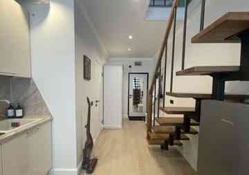 Сдается: Двухкомнатная Этаж: 4/9 Район: Ворошиловский Донецк