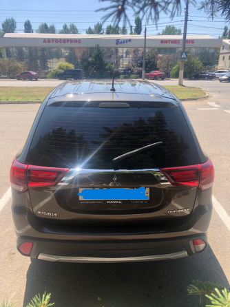 Митсубиши аутлендер Макеевка
