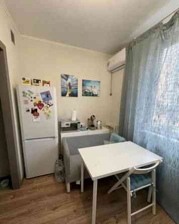 Сдаю однокомнатную квартиру 37.0 м² этаж 2/11 город Донецк, Ворошиловский район Донецк