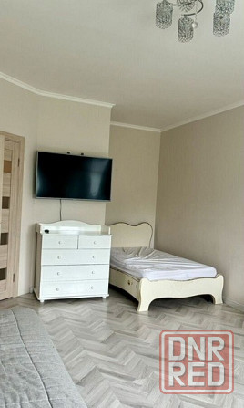 Сдаю однокомнатную квартиру 42.0 м² этаж 3/9 город Донецк, Ленинский Проспект ориентир "Цирк" Донецк - изображение 2